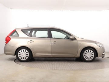 Kia Ceed I SW 1.6 CRDi 115KM 2009 Kia Ceed 1.6 CRDi, HAK, Klima, El. szyby, zdjęcie 5