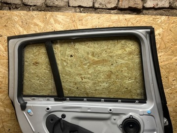 41517392325 DVEŘE LEVÉ ZADNÍ 216 D 85 2015 BMW 2 GRANÁT TOURER (F46)