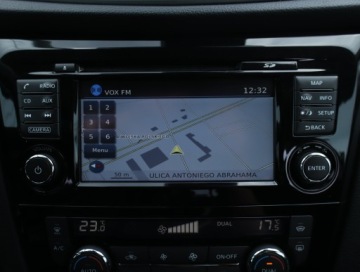 Nissan Qashqai II Crossover 1.2 DIG-T 115KM 2017 Nissan Qashqai 1.2 DIG-T, Salon Polska, zdjęcie 12