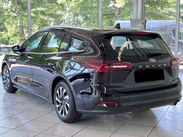 Ford Focus IV Kombi Facelifting 1.0 EcoBoost 125KM 2024 Od ręki - Titanium X 1.0 EcoBoost 125KM / Pakiet Winter, zdjęcie 3