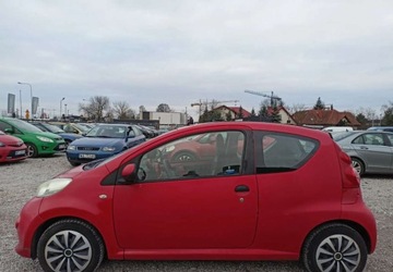 Peugeot 107 Hatchback 5d 1.0 12V 68KM 2006 Peugeot 107 Peugeot 107 Benzyna 68KM, zdjęcie 1