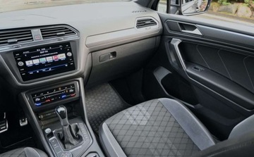 Volkswagen Tiguan II SUV Facelifting 2.0 TDI 200KM 2022 Volkswagen Tiguan 2,0 TDI 200 KM 4x4 R-LINE HEDA UP MATRIX Kamera 360 Nawi, zdjęcie 20