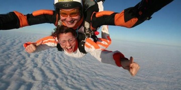 СПОРТИВНАЯ КАМЕРА ВОДОНЕПРОНИЦАЕМАЯ НА ГЛУБИНЕ ДО 30 М ПОД ВОДОЙ