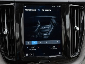 Volvo XC60 II 2021 Volvo XC 60 LU043MS#B4 B Inscription Szklany dach, zdjęcie 19