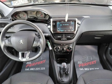 Peugeot 208 I Hatchback 5d Facelifting 1.2 PureTech 82KM 2019 Peugeot 208 Klimatyzacja Kamera Komputer Tempomat 1.2 Benzyna 82KM, zdjęcie 18