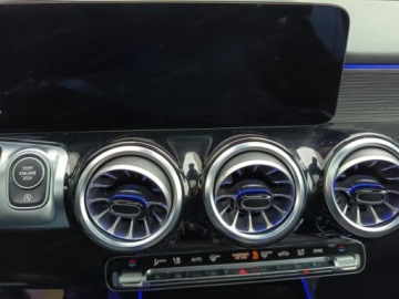 Mercedes GLB SUV 1.3 180 136KM 2025 MERCEDES-BENZ GLB 180 AMG Line Suv 1.3 (136KM) 2025, zdjęcie 9