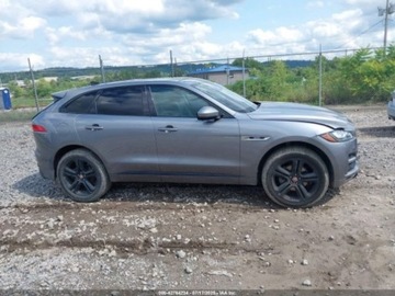 Jaguar F-Pace 2020 Jaguar F-Pace R-Sport p250, 2020r., 4x4, 2.0L 2.0 Benzyna 247KM, zdjęcie 2