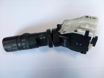 ВЫКЛЮЧАТЕЛЬ ЛАМП QASHQAI I ОРИГИНАЛ*