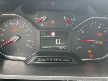 Peugeot Rifter Standard 1.5 BlueHDI 102KM 2019 Peugeot RIFTER Czujniki parkowania, zdjęcie 7