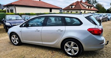 Opel Astra J Sports Tourer Facelifting 1.4 Turbo ECOTEC 120KM 2013 Opel Astra BENZYNA nawigacja KAMERA LIFT super okazja polecamy, zdjęcie 20