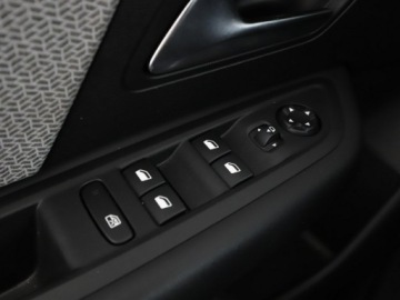 Citroen 2022 Citroen C4X Automat Navi Kamera cofania, zdjęcie 38