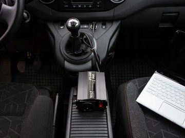 Автомобильный преобразователь 12В 24В 230В 600Вт USB DUO