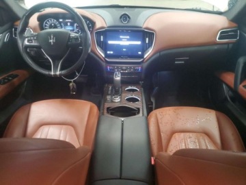 Maserati Ghibli III 2022 Maserati Ghibli Modena 2022 3.0l 3.0 Benzyna 424KM, zdjęcie 8