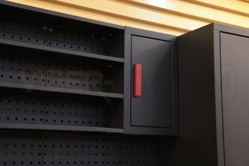 МЕБЕЛЬ ДЛЯ МАСТЕРСКОЙ С ПОДВИЖНЫМ СТОЛОМ И МОБИЛЬНЫМИ ШКАФАМИ, ШКАФОМ, ПОЛКОЙ SZ101