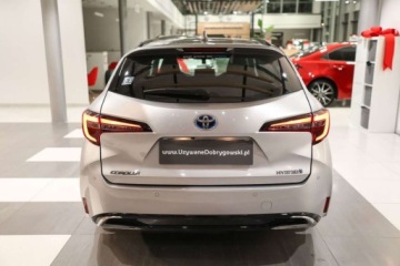 Toyota Corolla XII TS Kombi Facelifting 1.8 Hybrid 140KM 2023 Toyota Corolla 1.8 Hybrid Comfort 1.8 Hybryda 140KM, zdjęcie 3