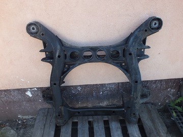 CAYENNE 4.5 V8 NÁPRAVNICE TRAVERS PŘEDNÍ NOSNÍK