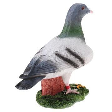 Моделирование скульптуры из фигурок голубей серого и белого цвета.