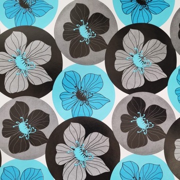 Papier kwiatki do pakowania 57cmx2m 2m358