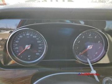 Mercedes Klasa E W213 2017 Mercedes-Benz Klasa E 2017 r., 2,0L 300 4MATIC 2.0 Benzyna 241KM, zdjęcie 6