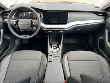 Skoda Octavia IV Liftback 1.5 TSI EVO 150KM 2025 Octavia Edition 130 Selection 1.5 TSI mHEV DSG 150KM 2025, zdjęcie 7