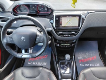 Peugeot 2008 I SUV Facelifting 1.2 PureTech 110KM 2016 Peugeot 2008 GT Line Automat Navi Kamera Klimatronik Alu 1.2 Benzyna 110KM, zdjęcie 17