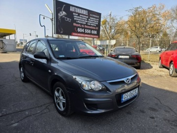Hyundai i30 I Hatchback 1.4 109KM 2009 Hyundai i30 1.4 Benzyna 108 KM, Dwa klucze, Dwa