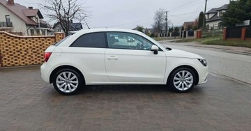 Audi A1 I Hatchback 3d 1.6 TDI 105KM 2012 Audi A1 Audi A1 1.6 TDI Ambition, zdjęcie 3