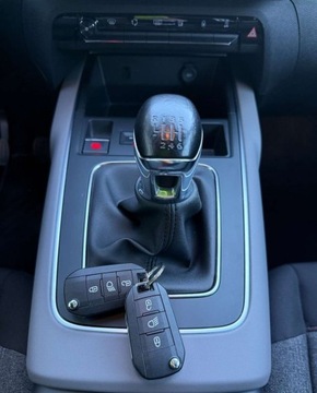 Citroen C5 Aircross SUV 1.2 PureTech 130KM 2022 Citroen C5 Aircross Citroen C5 Aircross 1.2 Benzyna 130KM, zdjęcie 28