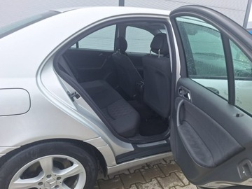 Mercedes Klasa C W203 Sedan W203 2.1 (C 220 CDI) 143KM 2003 Mercedes C 220 Automat.Auto po serwisie...Stan, zdjęcie 17