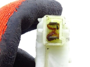 IVECO DAILY IV V 06-14 VZPĚRA/TLAKOVAČ ZÁMKU DVEŘE POSUVNÝCH LEVÝ