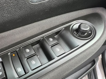 Opel Mokka I SUV 1.6 CDTI Ecotec 136KM 2015 Opel Mokka KLIMATYZACJA NAWIGACJA PARKTRONIC GRZANE FOTELE GRZANA KIEROWNI, zdjęcie 21