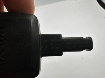 KLÍČ KLÍČEK OVLÁDAČ VOLVO C30 S40 V50 C70 30772189