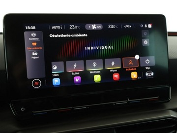 Seat Leon IV Sportstourer 1.5 eTSI (MHEV) 150KM 2021 Seat Leon DSG virtual cocpit navi LED czujniki, zdjęcie 26