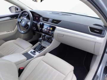 Skoda Superb III Kombi Facelifting 2.0 TSI 190KM 2022 Skoda Superb 2.0TSI 190KM LK DSG SalonPL SerwisASO Kessy Acc Matrix Virtua, zdjęcie 17