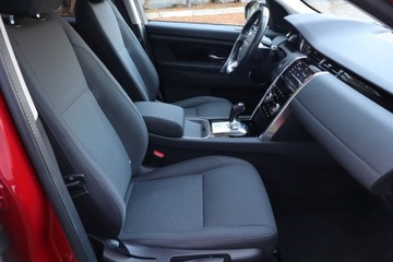 Land Rover Discovery Sport SUV Facelifting 2.0 D I4 150KM 2020 Land Rover Discovery Sport TD4, Salon Polska, zdjęcie 8