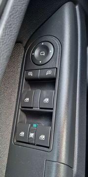 Opel Zafira B 1.8 ECOTEC 140KM 2008 Opel Zafira SPORT 1.8i 140KM Xenony Navi 7 Foteli 1.8 Benzyna 140KM, zdjęcie 15