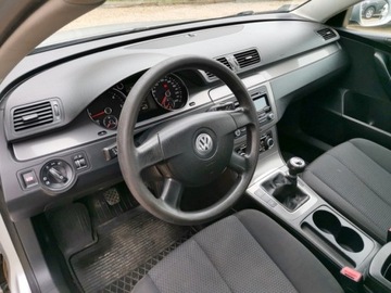 Volkswagen Passat B6 Sedan 2.0 TDI-CR DPF 110KM 2009 Volkswagen Passat Volkswagen Passat B6 2.0 TDI..., zdjęcie 14