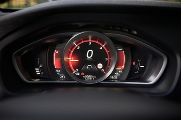 Volvo 2014 Volvo V40 Cross Country Ocean Race 1.6 diesel Blis zarejestrowany w Polsce, zdjęcie 31