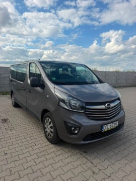 Opel Vivaro B Furgon Long H1 2,9t 1.6 BiTurbo 120KM 2019 OPEL VIVARO L2 1.6d 89kw 2019r 9 osobowy