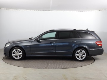 Mercedes Klasa E W212 Kombi 200 CGI BlueEFFICIENCY 184KM 2012 Mercedes E E 200, Automat, Skóra, Navi, Xenon, zdjęcie 2