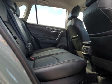 Toyota RAV4 V SUV 2.5 Hybrid Dynamic Force 218KM 2022 Toyota RAV4 xle, 2022r., 4x4, 2.5L 2.5 Hybryda 219KM, zdjęcie 9