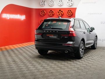 Volvo XC60 II 2021 VOLVO XC60 B4 D AWD Momentum Pro aut Suv 197KM 2021, zdjęcie 5