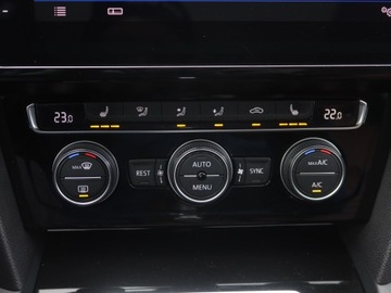 Volkswagen Passat B8 Variant 2.0 TDI BlueMotion SCR 190KM 2018 VW Passat 2.0 TDI, Salon Polska, 187 KM, Automat, zdjęcie 15