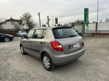 Skoda Fabia II Hatchback 1.2 i HTP 12V 70KM 2007 Škoda Fabia Skoda Fabia 1.2 benzyna/Salon, zdjęcie 6