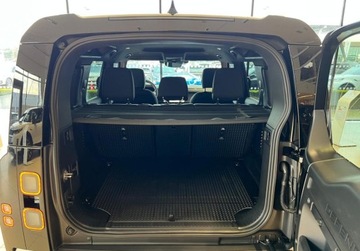 Land Rover Defender IV (L663) 2025 Land Rover Defender Defender MY26 3.0D I6 200 PS AWD Auto S 110 3.0 Diesel, zdjęcie 5