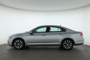 Volkswagen Passat B8 Limousine 1.8 TSI BlueMotion Technology 180KM 2017 VW Passat 1.8 TSI, Salon Polska, 1. Właściciel, zdjęcie 2