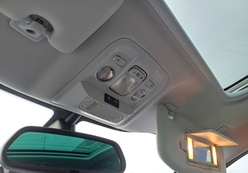 Peugeot 2008 I SUV Facelifting 1.2 PureTech 110KM 2018 Peugeot 2008 232 Allure 110 KM Automat I wl. Serwisowany w ASO GWARANCJA, zdjęcie 27