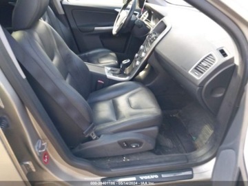 Volvo XC60 I 2015 Volvo XC 60 2015 Volvo XC60 2015.5 AWD 4dr T5 2.5 Benzyna 250KM, zdjęcie 4
