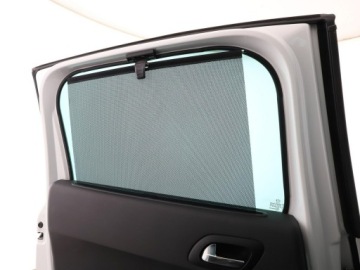 Peugeot 3008 I Crossover Facelifting 1.2 PureTech 130KM 2015 Peugeot 3008 1.2 Benzyna Allure Panorama Navi, zdjęcie 37