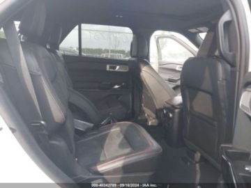 Ford Explorer VI 2023 Ford Explorer st-line, 2023r., 4x4, 3.0L 2.3 Benzyna 300KM, zdjęcie 9